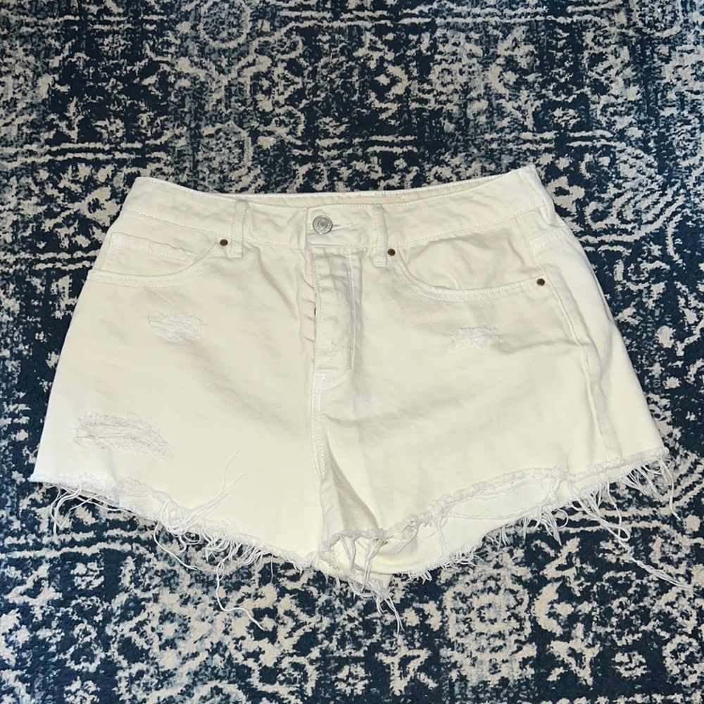 White PacSun Shorts
